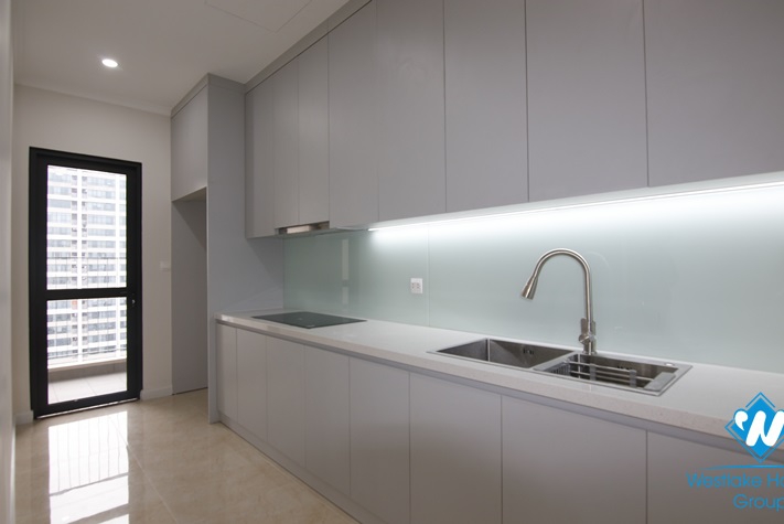 A spacious three-bedroom apartment on a high floor of the luxury building D'capital in Cau Giay district